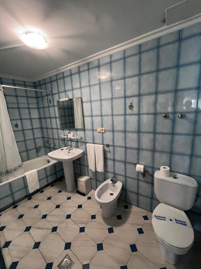 Hotel Serantes او غروف المظهر الخارجي الصورة
