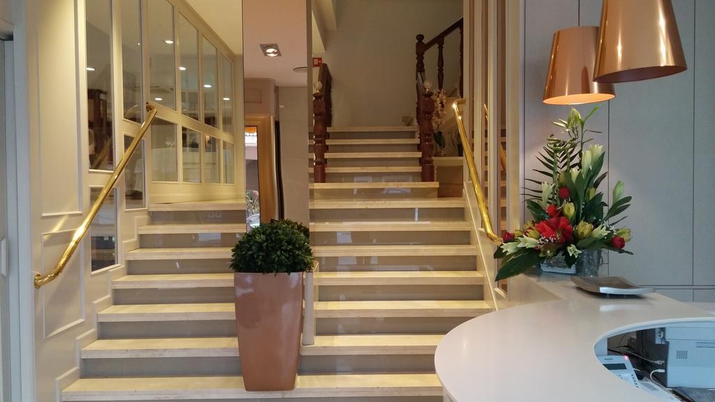 Hotel Serantes او غروف المظهر الخارجي الصورة
