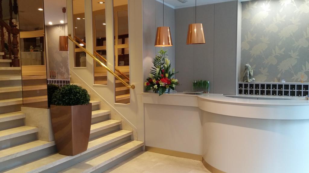 Hotel Serantes او غروف المظهر الخارجي الصورة